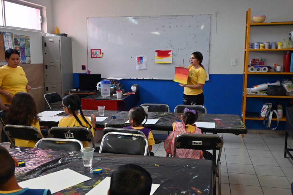 PINTURA TALLERES DE VERANO LA ORUGA